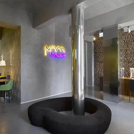 Moods Boutique מלון