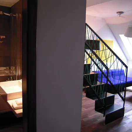 Moods Boutique Hotel 4*